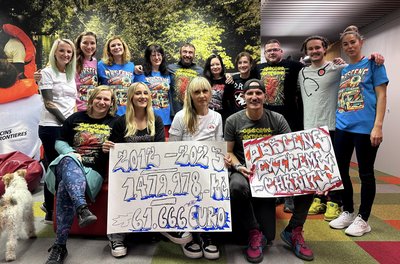  IN NOVEMBER WE WENT TO THE OFFICE OF DOCTORS WITHOUT BORDERS TO GIVE THEM A BEAUTIFUL 193.891 KČ (approx. 8 079 euro) FROM A JOINT CHARITY EVENT WITH CARCASS!!!